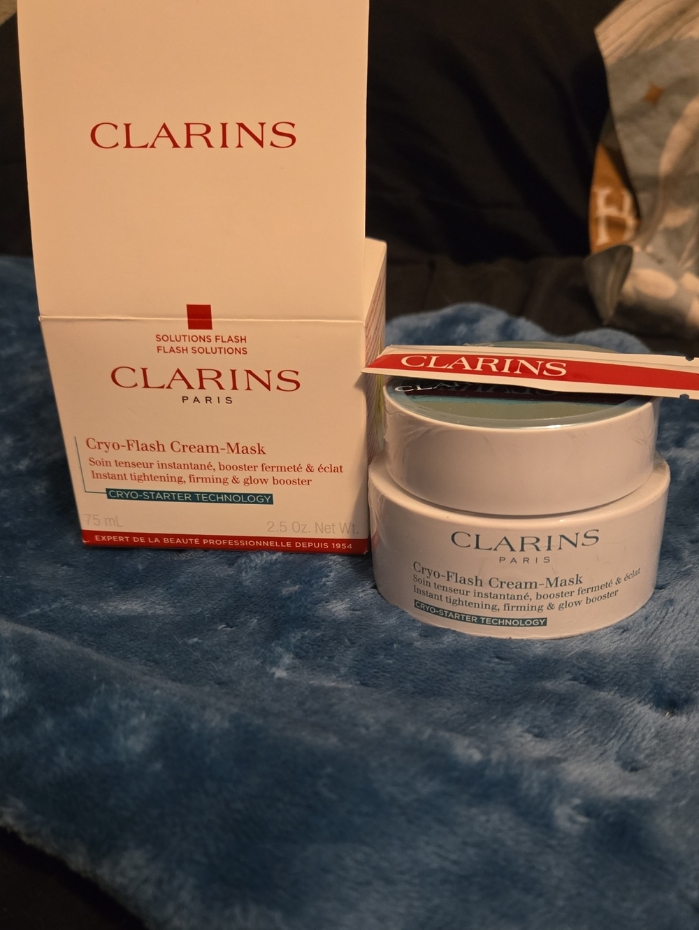 Clarins Cryo-Flash Cream-Mask – White with Red Accents
